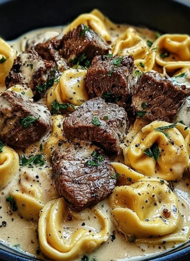 Cracked Garlic Steak Tortellini in Creamhouse Sauce